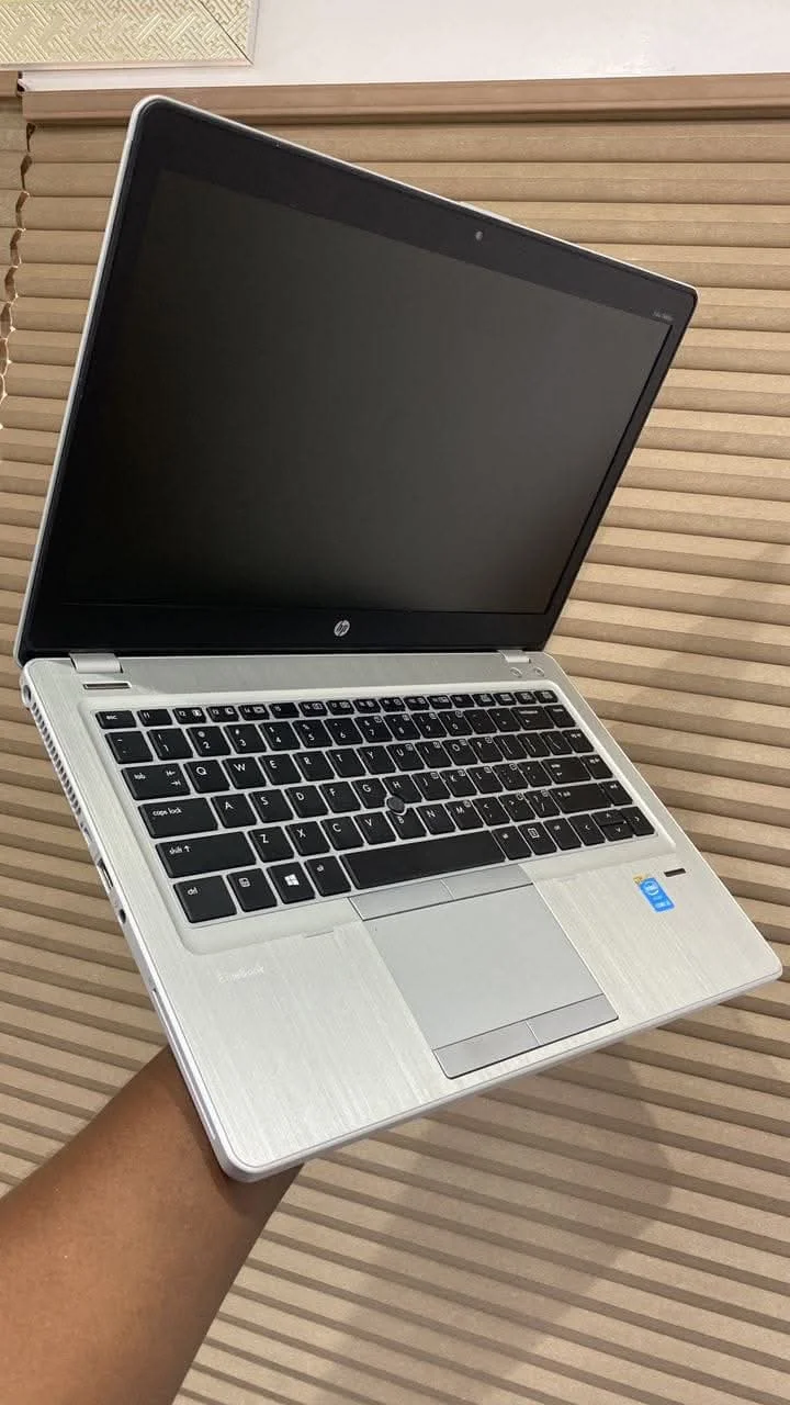 Hp folio 9480m