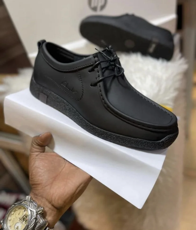 SCHOOL-SHOES